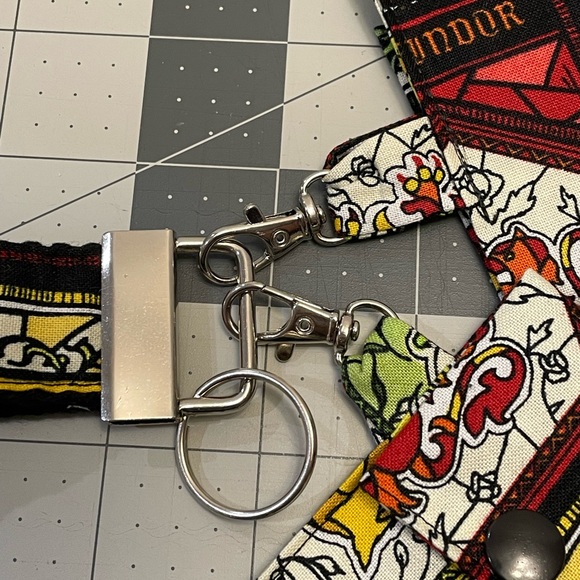 Harry Potter ID/CC holder with lip balm holder & wrist lanyard keyring - Picture 7 of 7